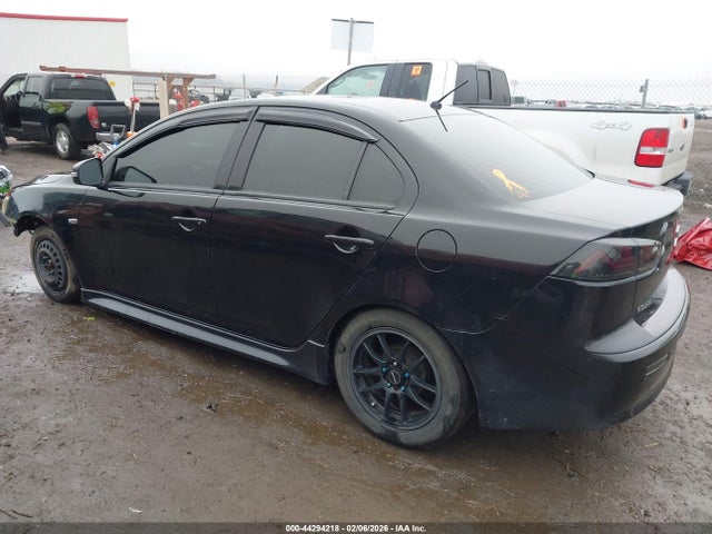 2015 MITSUBISHI LANCER JA32U2FU5FU022787 Photo 2