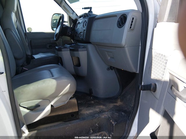 Ford E-250 Commercial 2014 1FTNE2EW8EDA84438 Image 5