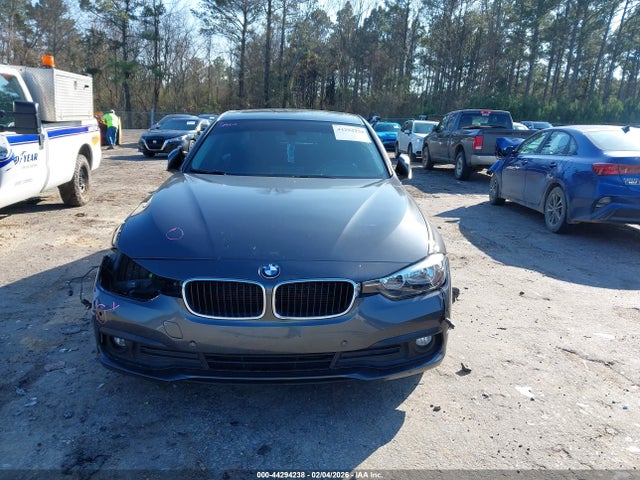Aukcja sprzedaży 2017 Bmw 320i, vin: WBA8A9C59HK619687, numer aukcji: 44294238