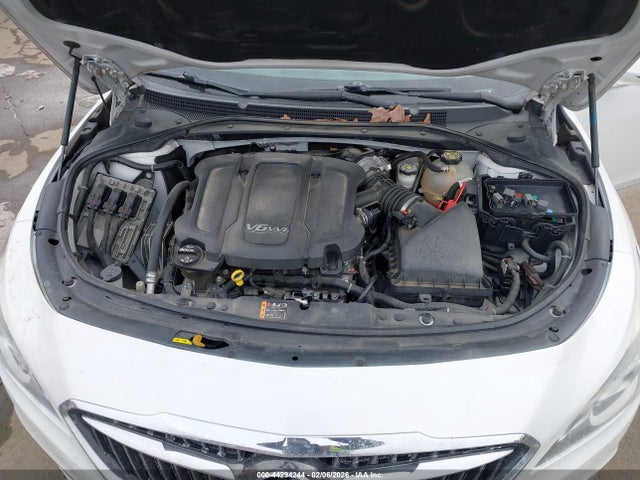 2017 Buick Lacrosse Essence მანქანა იყიდება აუქციონზე, vin: 1G4ZP5SS0HU158238, აუქციონის ნომერი: 44294244