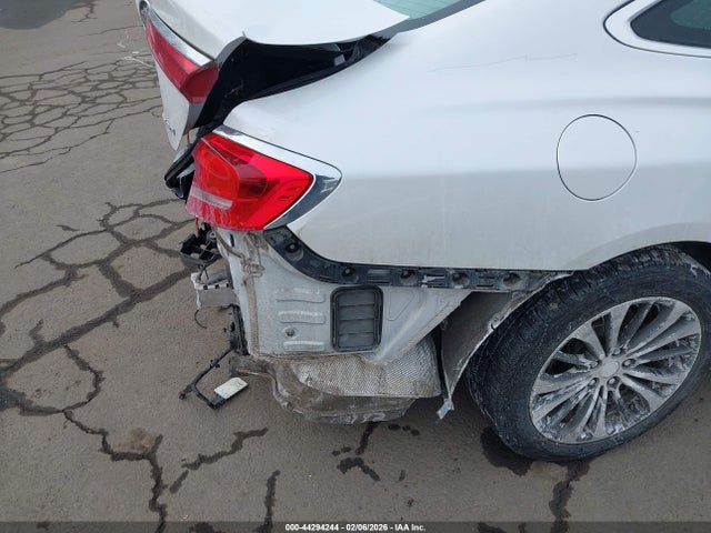 2017 Buick Lacrosse Essence მანქანა იყიდება აუქციონზე, vin: 1G4ZP5SS0HU158238, აუქციონის ნომერი: 44294244