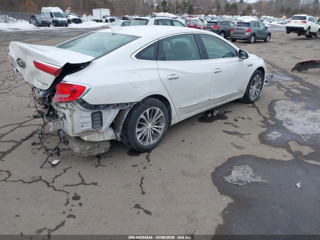 2017 Buick Lacrosse Essence მანქანა იყიდება აუქციონზე, vin: 1G4ZP5SS0HU158238, აუქციონის ნომერი: 44294244