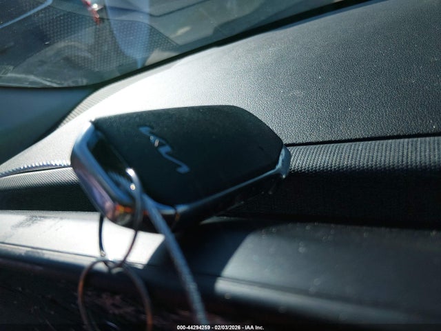 KNDC34LB0P5611197 KIA EV6 LIGHT
