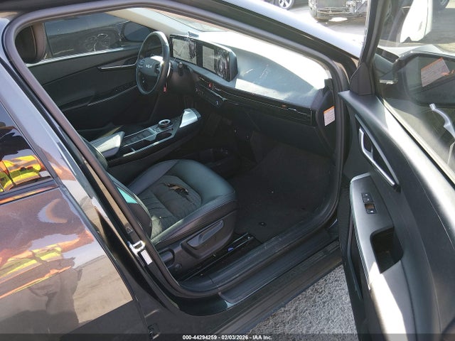 KNDC34LB0P5611197 KIA EV6 LIGHT
