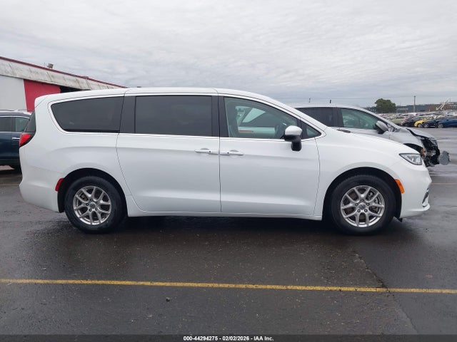 2C4RC1BG3PR564028 Chrysler Pacifica Touring L