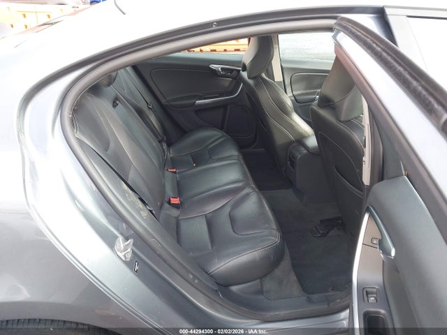 2017 VOLVO S60 YV126MFL8H2437156 Photo 7
