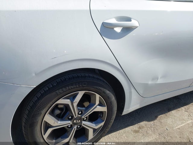3KPF24AD2ME342270 KIA Forte Lxs