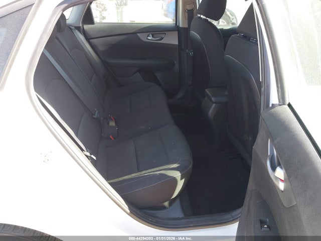 3KPF24AD2ME342270 KIA Forte Lxs