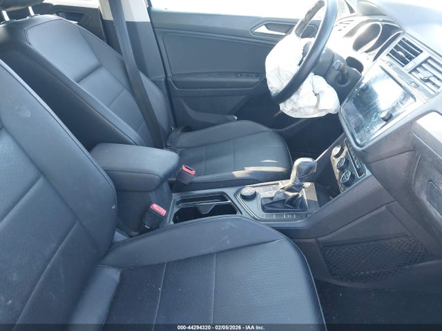 2019 Volkswagen Tiguan 2.0t Se/2.0t Sel/2.0t Sel R-line/2.0t Sel R-line Black მანქანა იყიდება აუქციონზე, vin: 3VV2B7AXXKM191242, აუქციონის ნომერი: 44294320