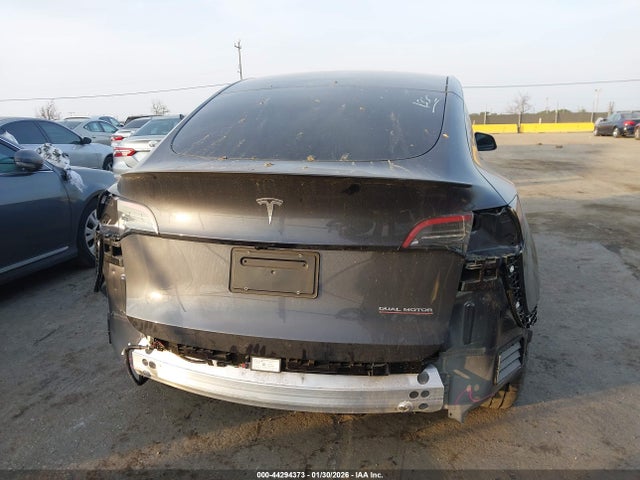 7SAYGDEF0RF073700 Tesla Model Y Performance Dual Motor All-wheel Drive