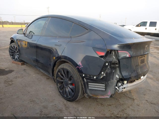 7SAYGDEF0RF073700 Tesla Model Y Performance Dual Motor All-wheel Drive
