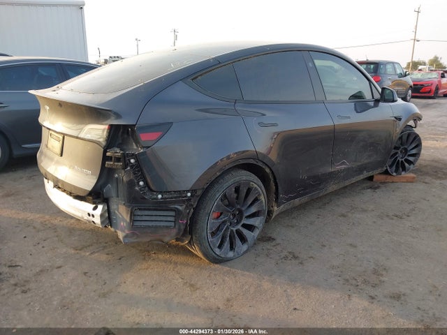 7SAYGDEF0RF073700 Tesla Model Y Performance Dual Motor All-wheel Drive