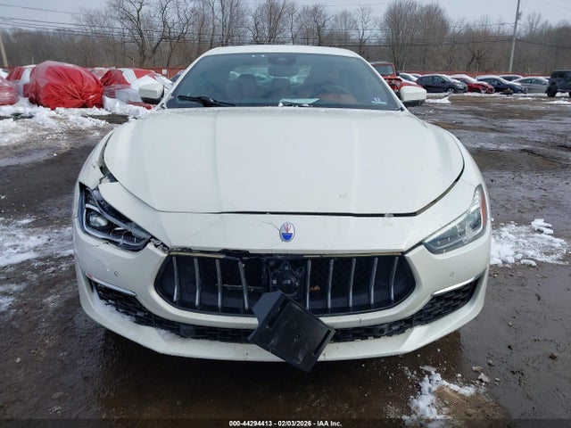 2019 Maserati Ghibli S Q4 Granlusso მანქანა იყიდება აუქციონზე, vin: ZAM57YTL7K1317790, აუქციონის ნომერი: 44294413