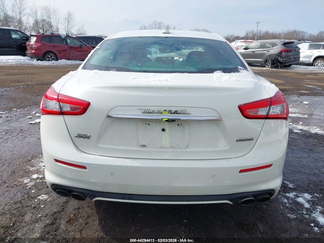 2019 Maserati Ghibli S Q4 Granlusso მანქანა იყიდება აუქციონზე, vin: ZAM57YTL7K1317790, აუქციონის ნომერი: 44294413