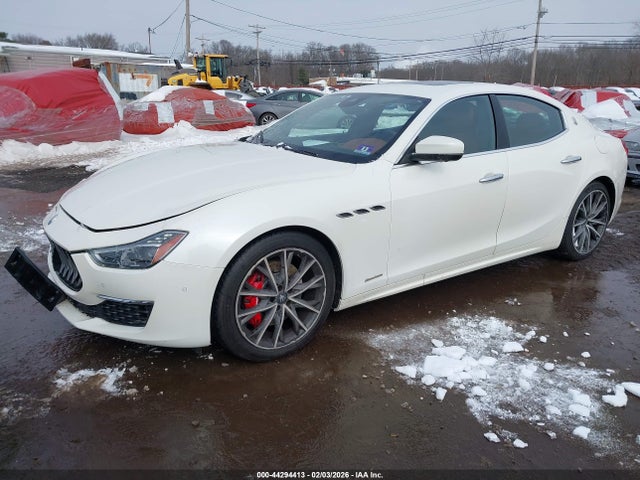 2019 Maserati Ghibli S Q4 Granlusso მანქანა იყიდება აუქციონზე, vin: ZAM57YTL7K1317790, აუქციონის ნომერი: 44294413