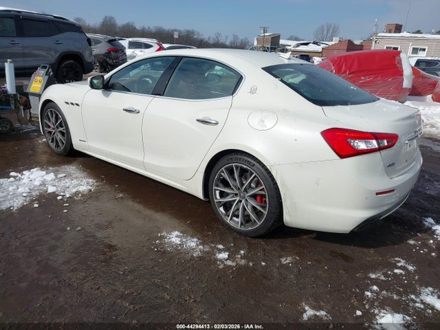 2019 Maserati Ghibli S Q4 Granlusso მანქანა იყიდება აუქციონზე, vin: ZAM57YTL7K1317790, აუქციონის ნომერი: 44294413