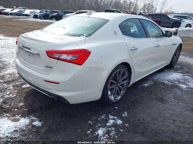 2019 Maserati Ghibli S Q4 Granlusso მანქანა იყიდება აუქციონზე, vin: ZAM57YTL7K1317790, აუქციონის ნომერი: 44294413