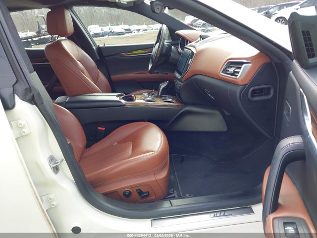 2019 Maserati Ghibli S Q4 Granlusso მანქანა იყიდება აუქციონზე, vin: ZAM57YTL7K1317790, აუქციონის ნომერი: 44294413