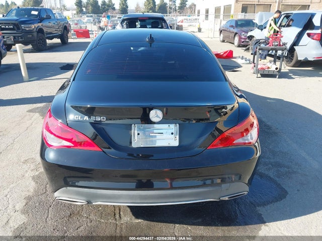 Mercedes-Benz CLA 250 2018 WDDSJ4EB9JN694866 Image 16