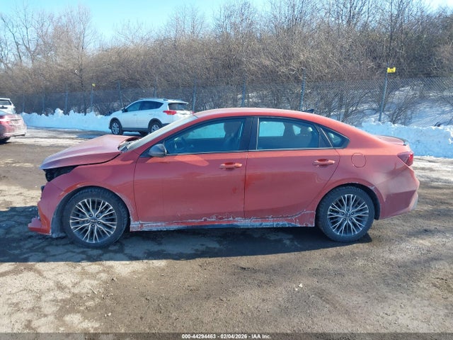 3KPF54AD1NE431353 KIA Forte Gt-line