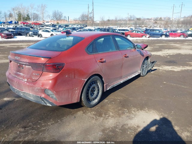 3KPF54AD1NE431353 KIA Forte Gt-line