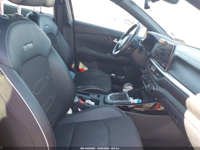 3KPF54AD1NE431353 KIA Forte Gt-line