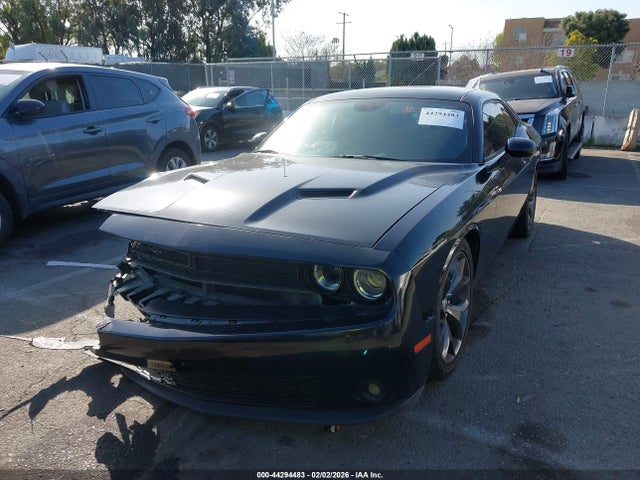 Dodge Challenger Sxt 2017 2C3CDZAG9HH508870 Image 2