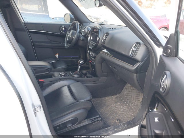 2019 MINI COUNTRYMAN WMZYT5C52K3G93673 Photo 4