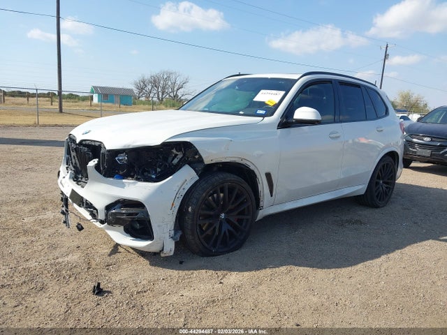 2021 BMW X5 5UXCR4C00M9F32468 Photo 1