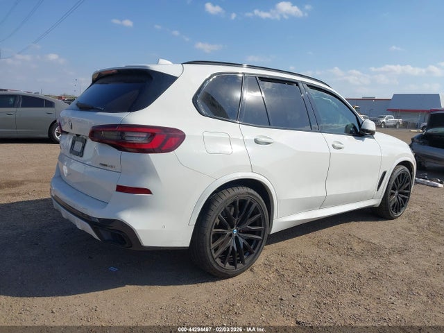 2021 BMW X5 5UXCR4C00M9F32468 Photo 3