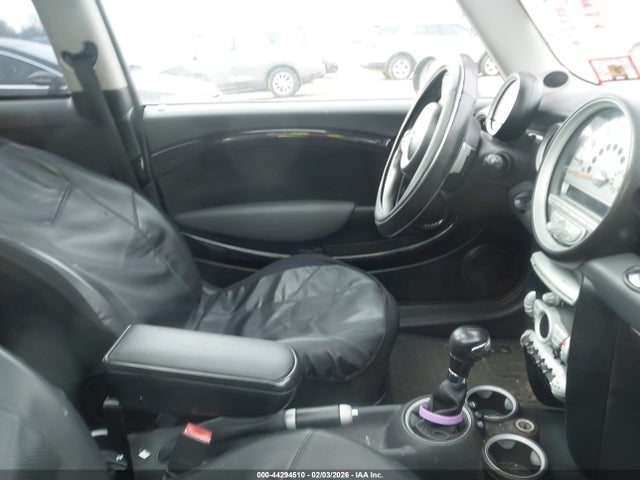 2008 MINI COOPER WMWMF33538TT62095 Photo 4