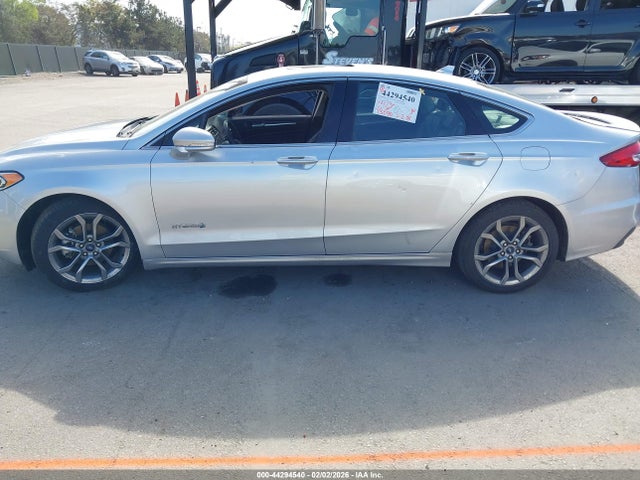 Продаж на аукціоні авто 2019 Ford Fusion Hybrid Titanium, vin: 3FA6P0RU8KR185449, номер лоту: 44294540