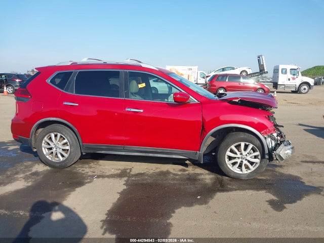 JN8AT2MT8HW398244 Nissan ROGUE SV