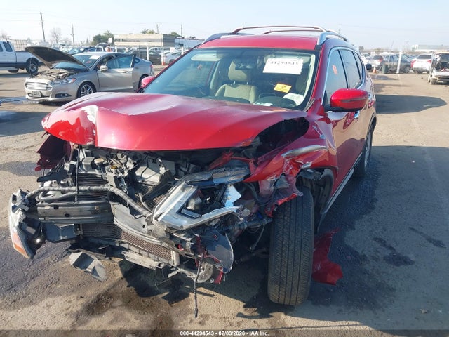 JN8AT2MT8HW398244 Nissan ROGUE SV