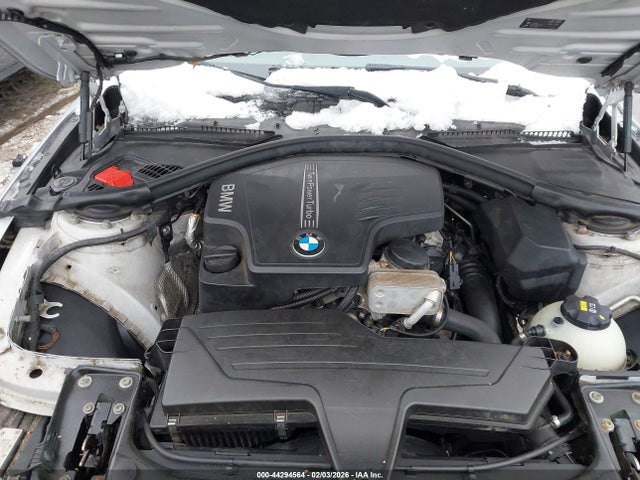2016 BMW 320I WBA8A9C5XGK616604 Photo 9