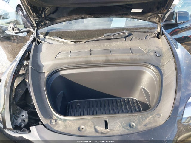 2023 TESLA MODEL Y 7SAYGDEE6PA073511 Photo 9