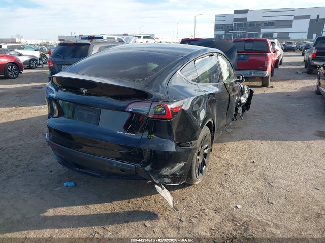 2023 TESLA MODEL Y 7SAYGDEE6PA073511 Photo 3