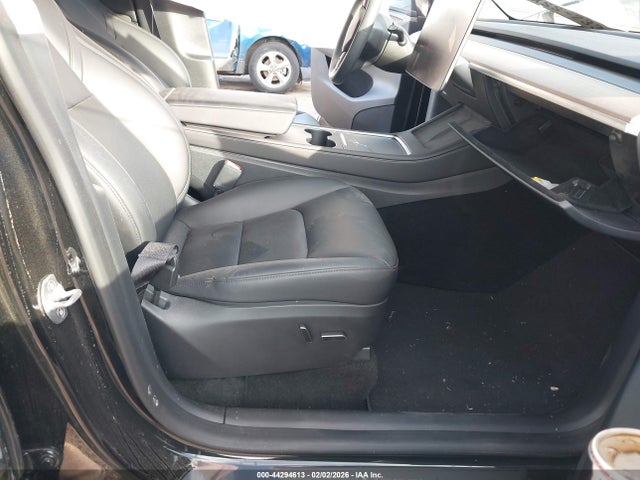 2023 TESLA MODEL Y 7SAYGDEE6PA073511 Photo 4