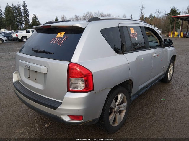 2011 JEEP COMPASS 1J4NF1FB1BD279807 Photo 3
