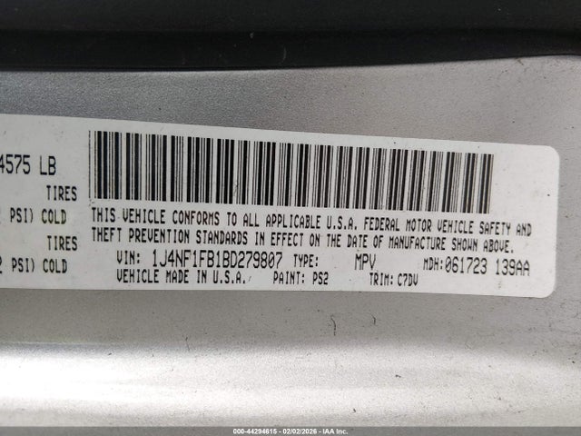 2011 JEEP COMPASS 1J4NF1FB1BD279807 Photo 8