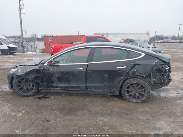 Продаж на аукціоні авто 2019 Tesla Model 3 Long Range/performance, vin: 5YJ3E1EB1KF197229, номер лоту: 44294660