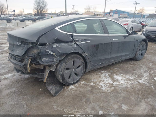 Продаж на аукціоні авто 2019 Tesla Model 3 Long Range/performance, vin: 5YJ3E1EB1KF197229, номер лоту: 44294660