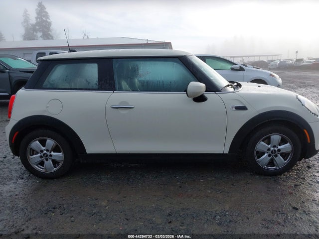 WMWXR3C07M2N81912 Mini Hardtop Cooper