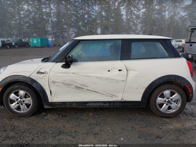 WMWXR3C07M2N81912 Mini Hardtop Cooper