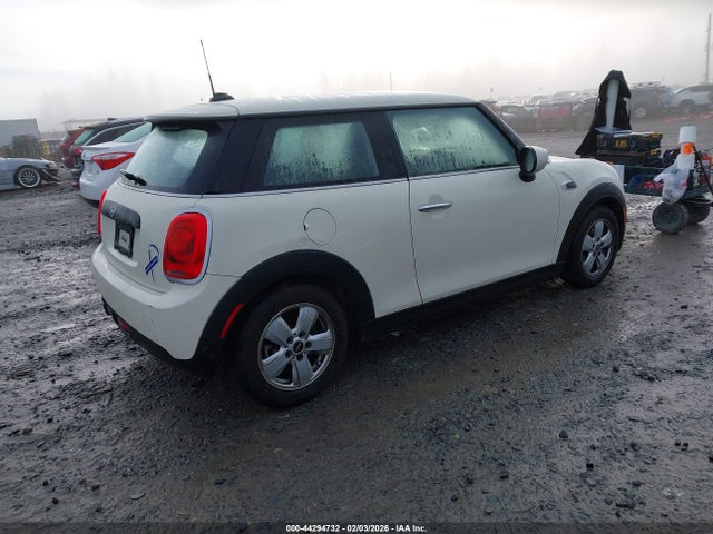 2021 MINI HARDTOP WMWXR3C07M2N81912 Photo 3