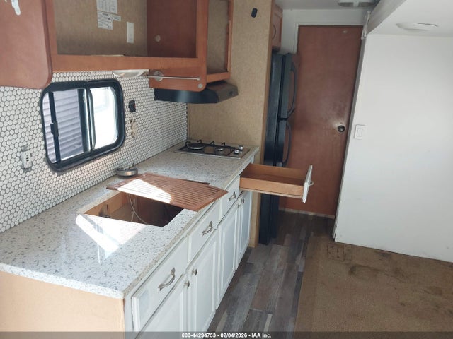 1NL1GTT26E1112991 Other Other