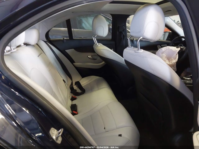 Продаж на аукціоні авто 2017 Mercedes-benz C 300 4matic, vin: 55SWF4KB9HU231330, номер лоту: 44294767
