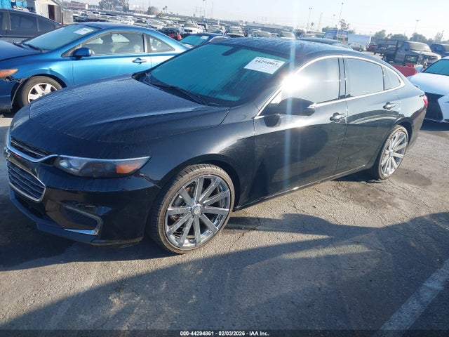1G1ZD5ST3JF114162 Chevrolet MALIBU LT