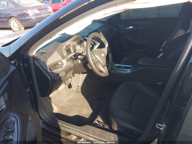 1G1ZD5ST3JF114162 Chevrolet MALIBU LT