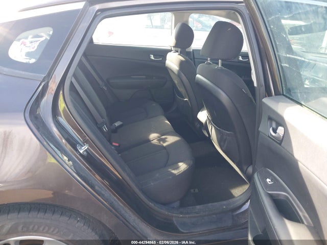 KNAGT4L39J5236716 KIA Optima Lx